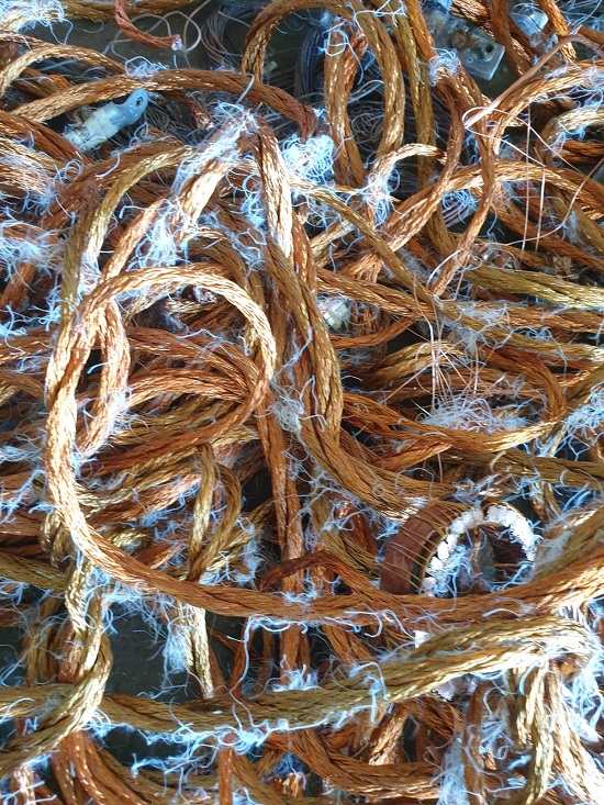 Wenn man seinen Schrott nicht selbst entsorgen kann: Schrottabholung Oberhausen kommt, demontiert und bezahlt