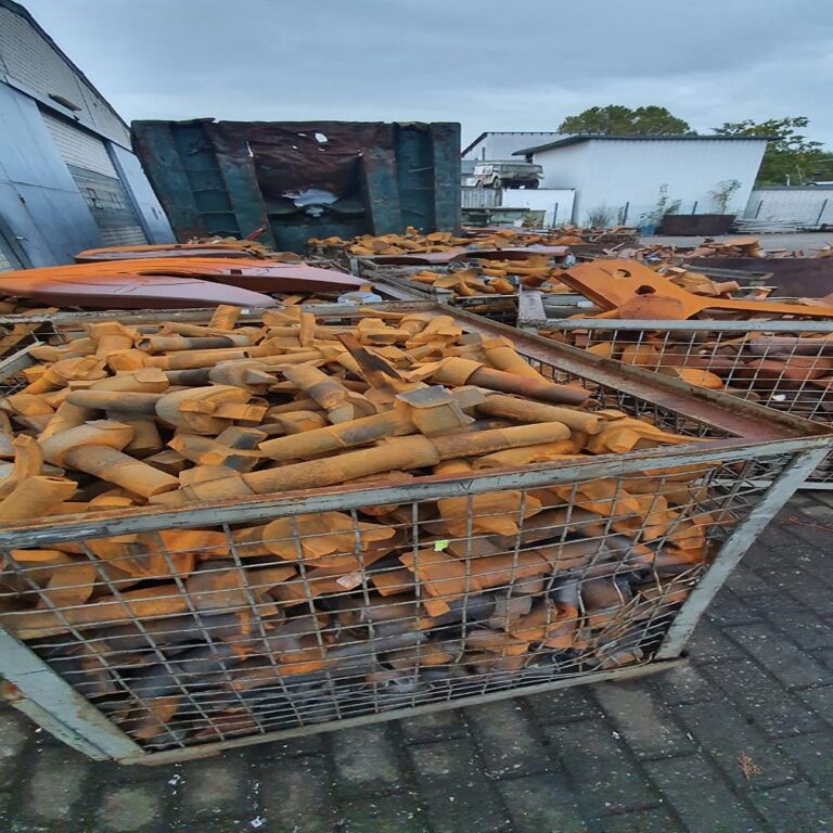 Schrottabholung Aachen – Sie suchen nach einer einfachen Möglichkeit Ihren Schrott in Aachen oder Umgebung