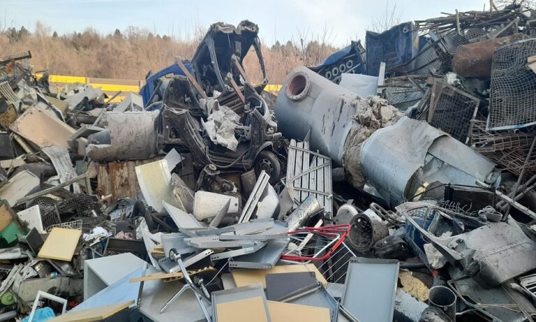 Kostenlose Schrottabholung in Essen für Privatpersonen und Gewerbetreibende